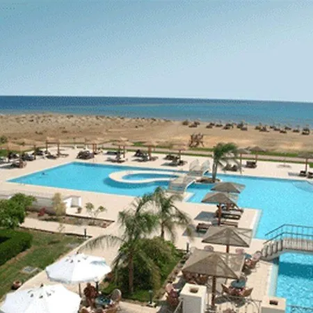 Lahami Bay Beach Resort & Gardens